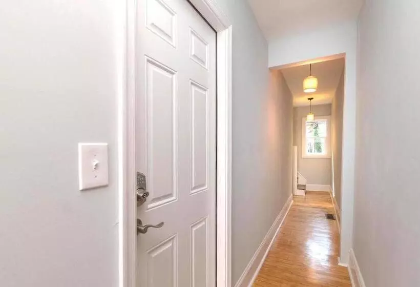 Majatalo Budget Bed Room Near Downtown Inner Harbor W Free Parking