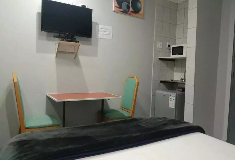 Majatalo Executive Guest House Randfontein