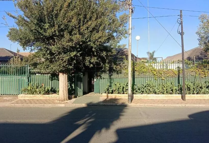 Majatalo Executive Guest House Randfontein