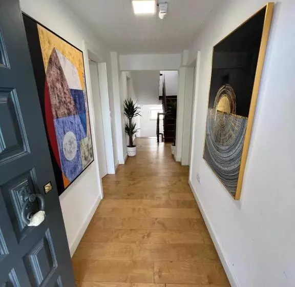 ペンション Oeiras Beach Suites 8 With Private Bathroom And Terrace