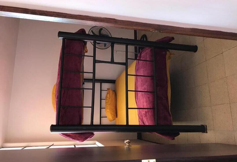 פנסיון Santísimo Hostal Boutique