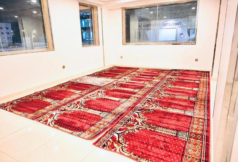 فندق الضيافة الذهبية