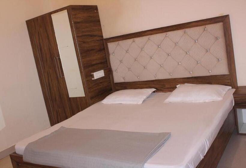 캡슐 호텔 Shivanya Inn