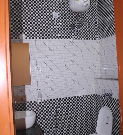 캡슐 호텔 Shivanya Inn