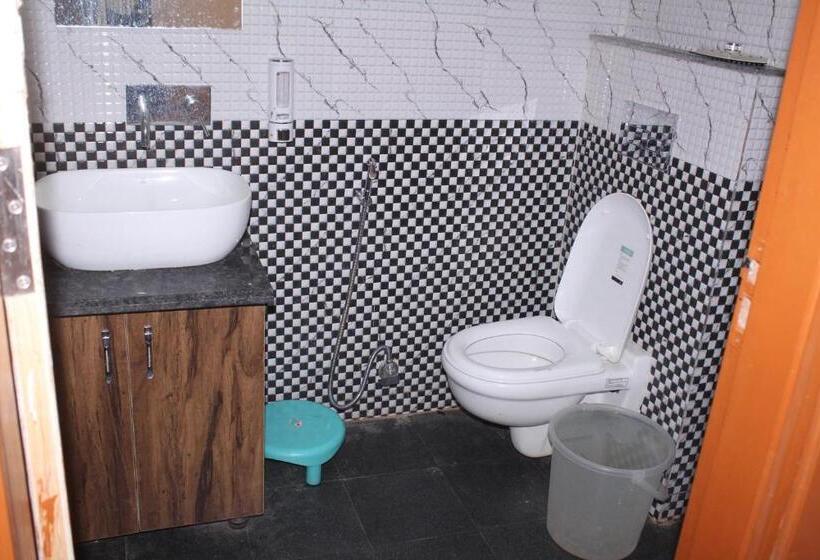 캡슐 호텔 Shivanya Inn