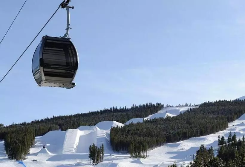 هتل Exquisite Upscale Oasis · Ski Resort