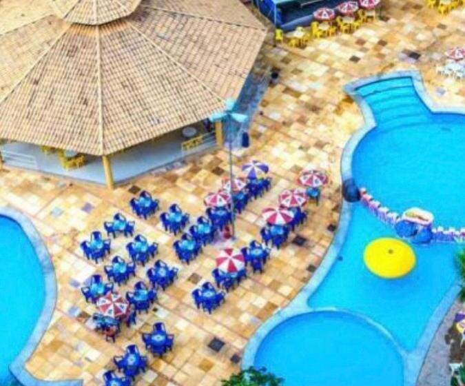 בית מלון כפרי Flat Caldas Novas Golden Dolphin Express