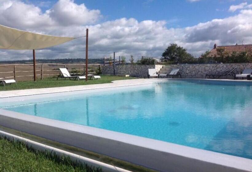 Отель Podere Spagliarda