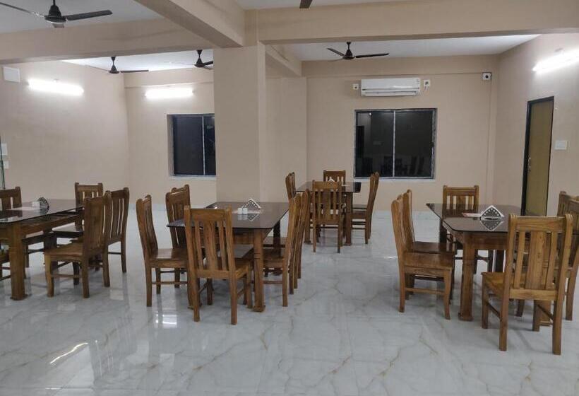 Ichhamati Hotel And Restaurant