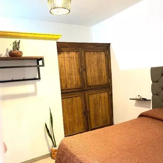 ペンション Casa Camilia
