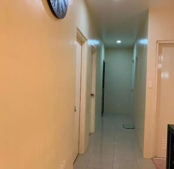 Majatalo Duran Pool & Guesthouse