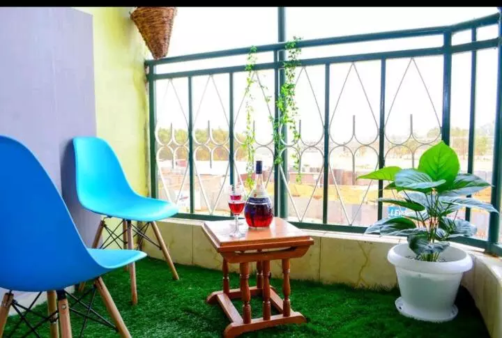 پانسیون Elicon Empire Homes