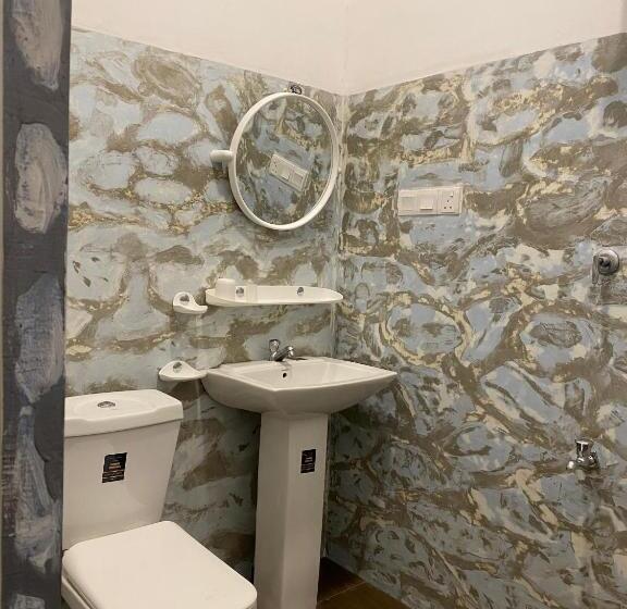 Pension (Hôtel basse catégorie) Emma Inn