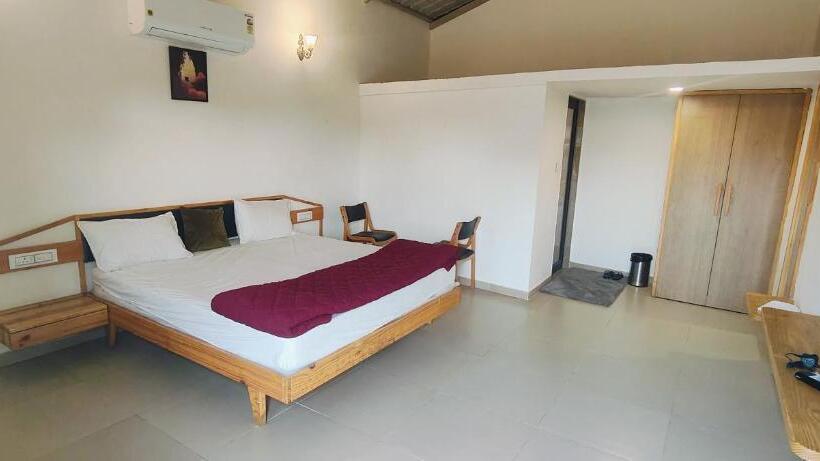 Vandrarhem Somnath Inn