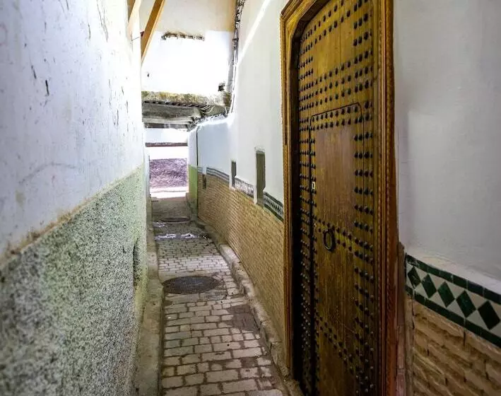 تختخواب و صبحانه Dar Usham Fes