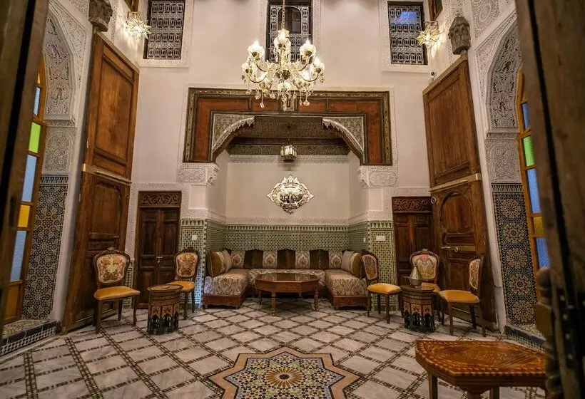 تختخواب و صبحانه Dar Usham Fes