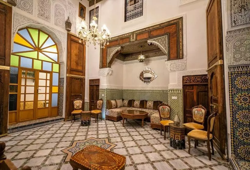 تختخواب و صبحانه Dar Usham Fes