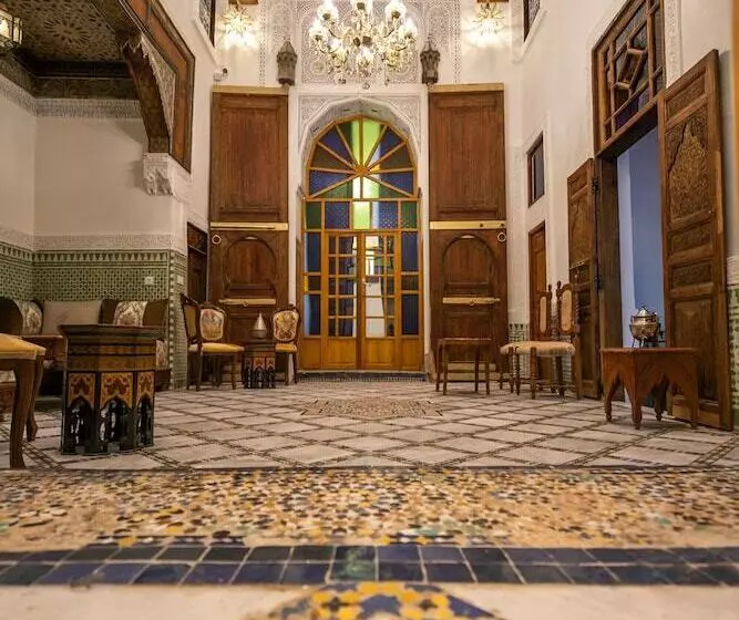 تختخواب و صبحانه Dar Usham Fes