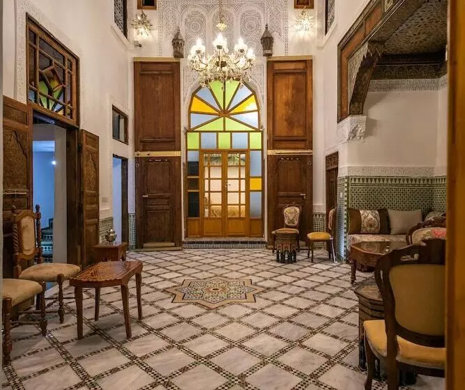 تختخواب و صبحانه Dar Usham Fes