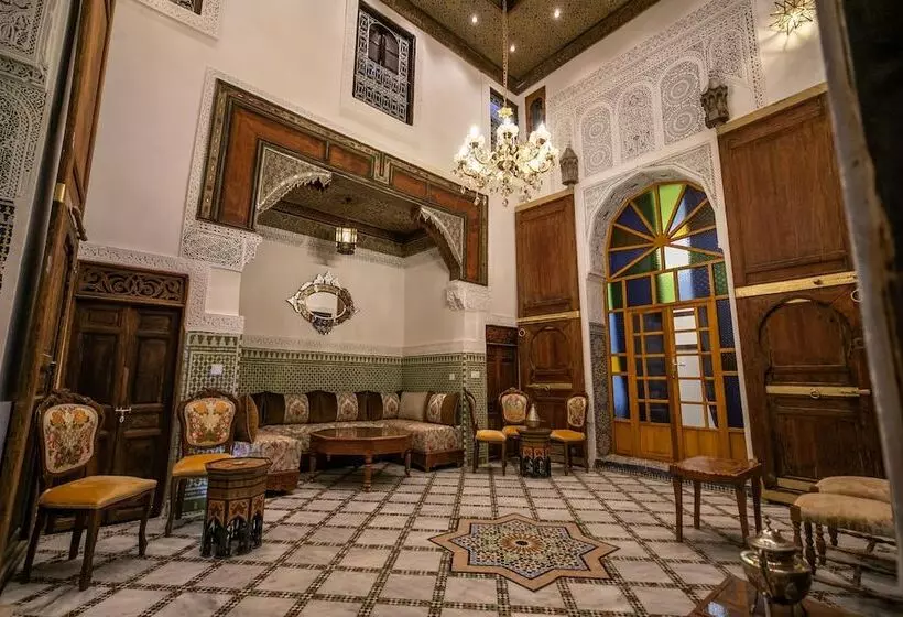 تختخواب و صبحانه Dar Usham Fes