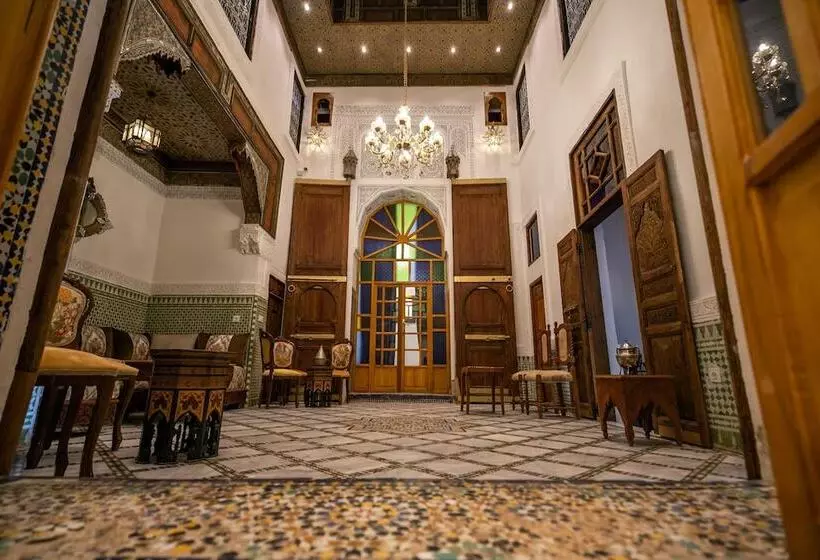 تختخواب و صبحانه Dar Usham Fes