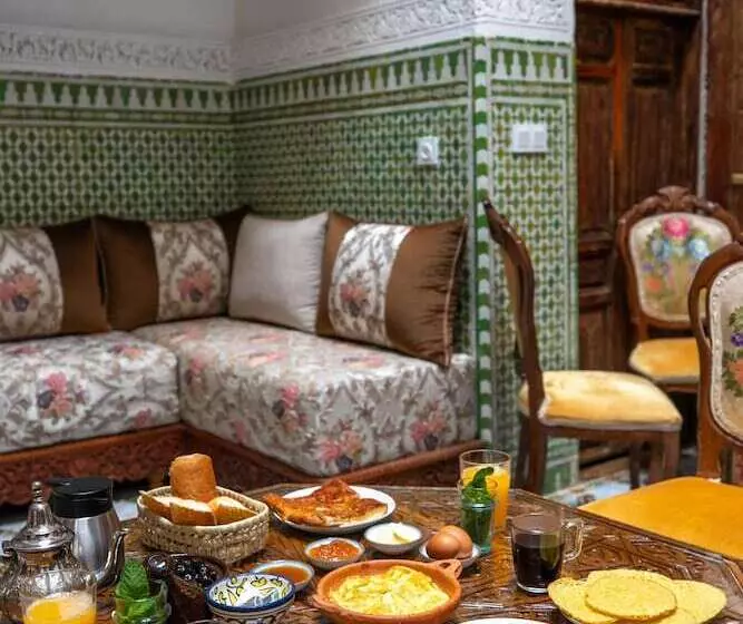 تختخواب و صبحانه Dar Usham Fes