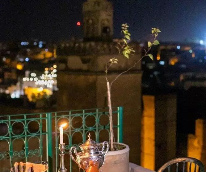 تختخواب و صبحانه Dar Usham Fes