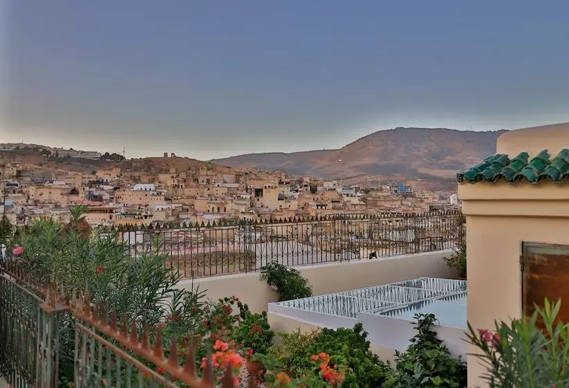 تختخواب و صبحانه Dar Usham Fes