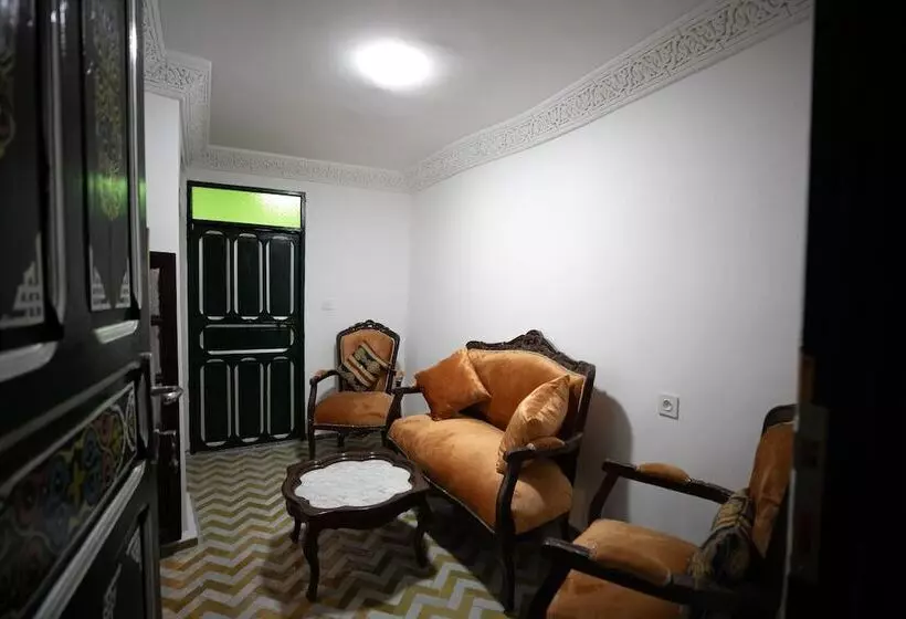 تختخواب و صبحانه Dar Usham Fes