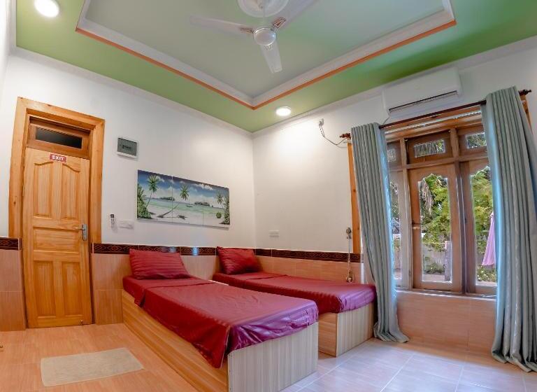 تختخواب و صبحانه Himandhoo Lodge