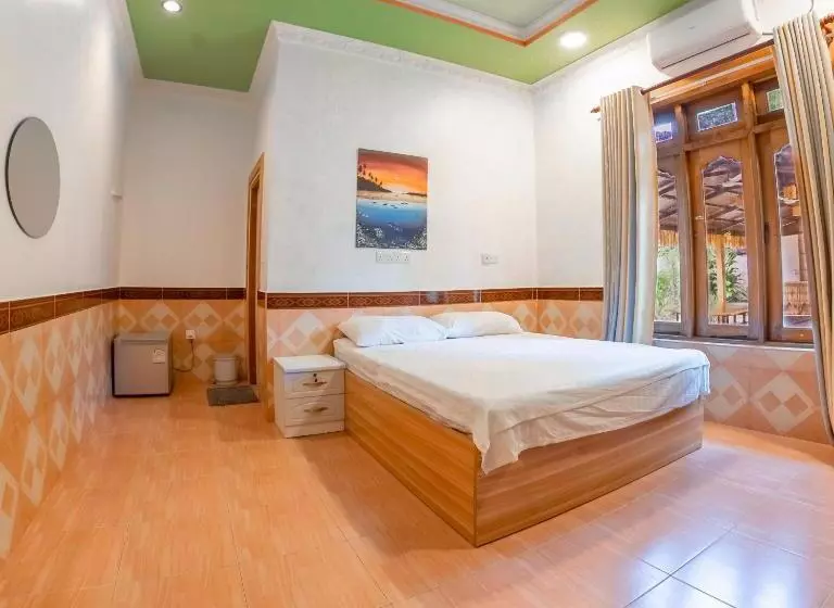 تختخواب و صبحانه Himandhoo Lodge