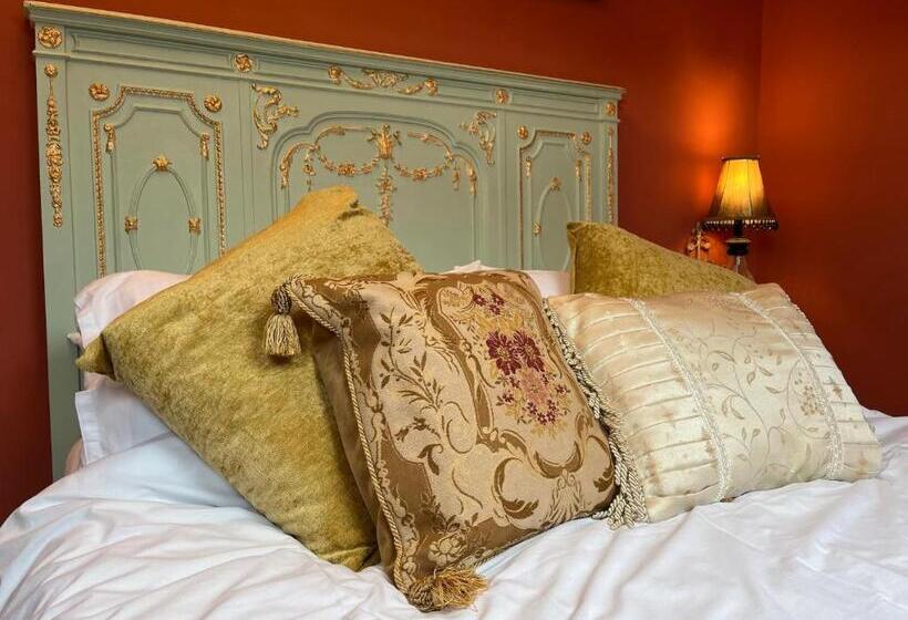 هتل Chez Vivienne