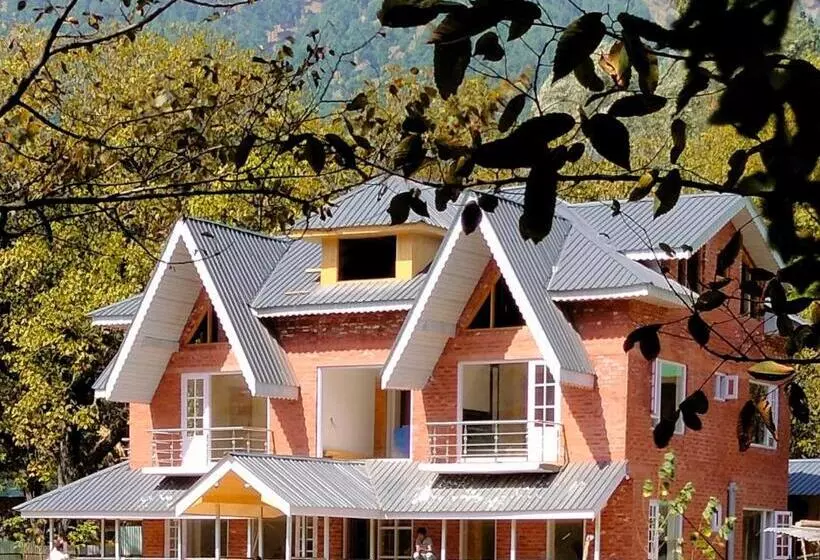 ホテル Marina Resort Pahalgam