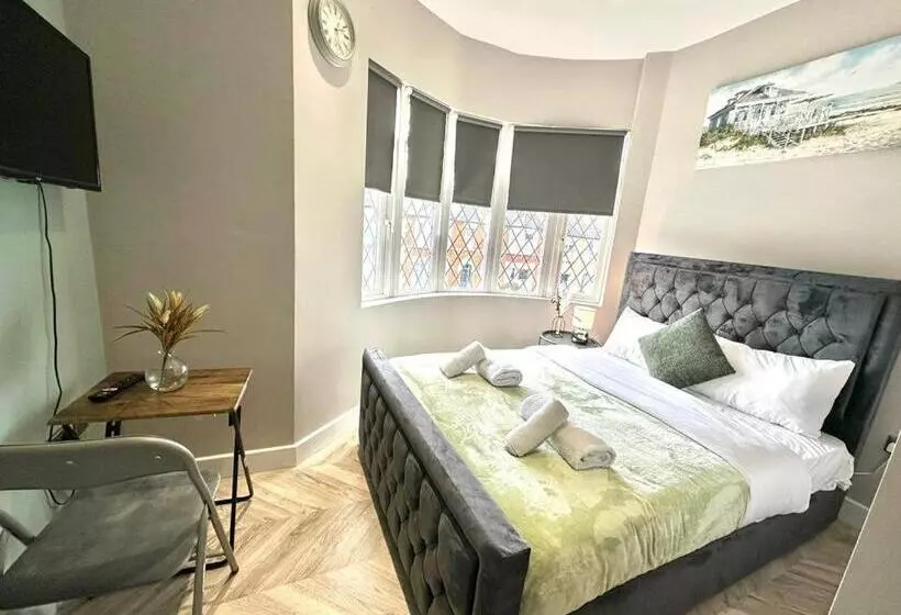 Majatalo Lewisham Suites   Se6