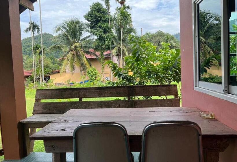 Пансион Phet Ban Suan