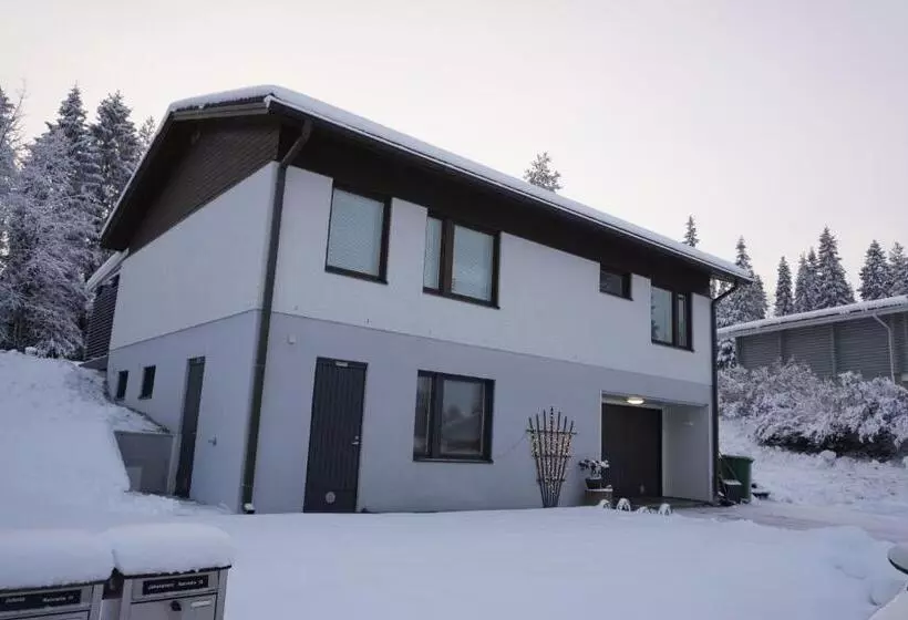 ペンション Your Home Away From Home!