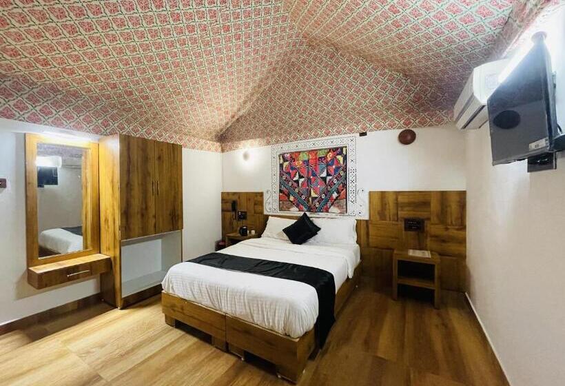 Santkrupa Villa Resort