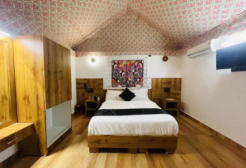 Santkrupa Villa Resort