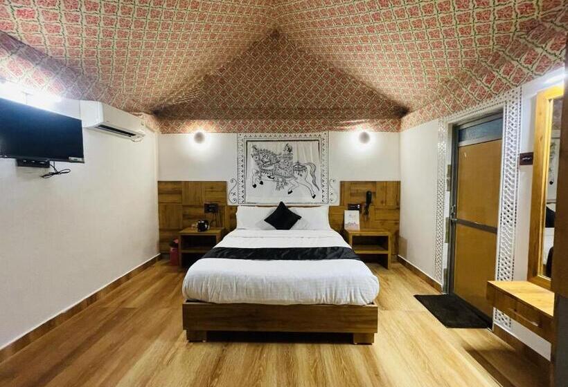 Santkrupa Villa Resort