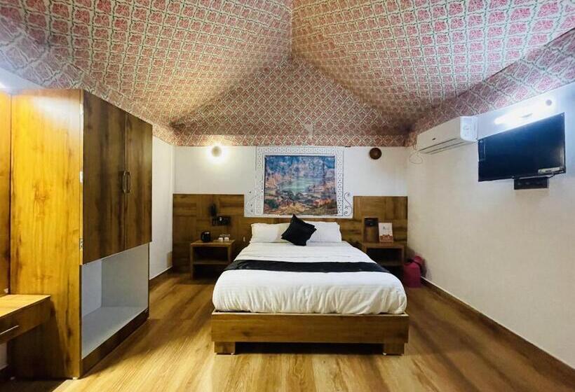 Santkrupa Villa Resort