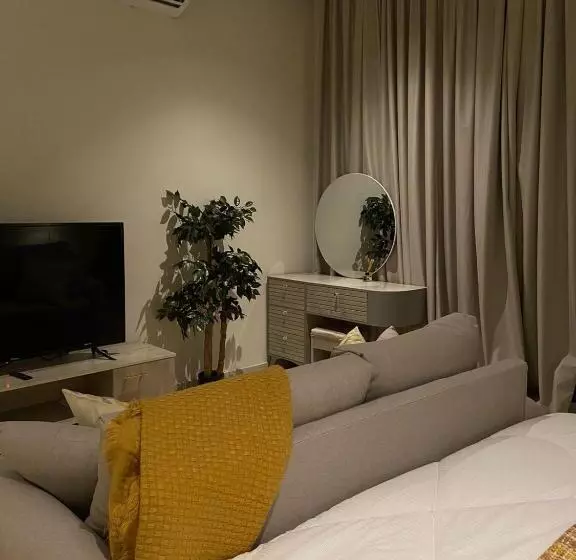 Studio Almalqa By A Private Entrance