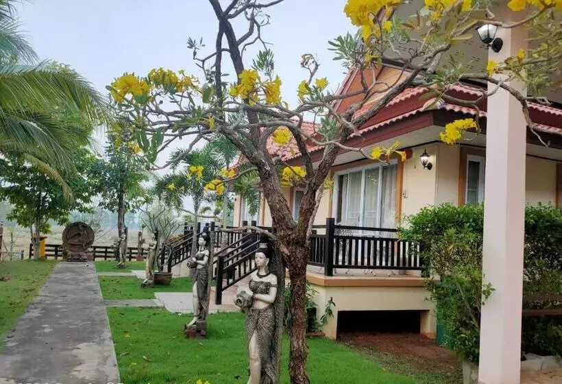 เดือนเพ็ญ รีสอร์ต Duanphen Resort