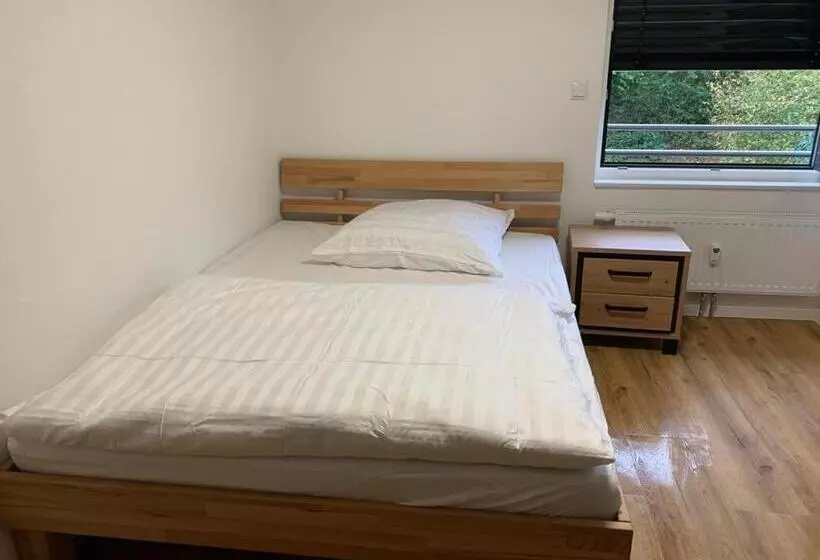 ユースホステル Gasthaus Pinneberg