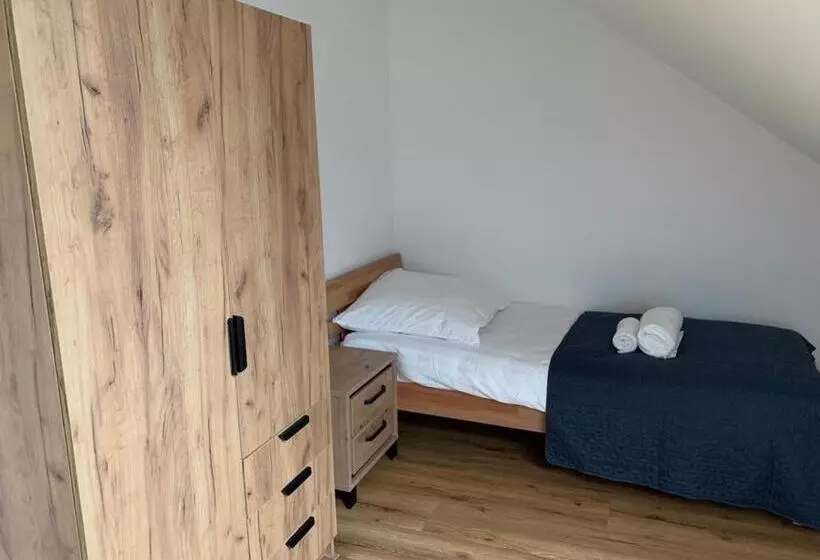 ユースホステル Gasthaus Pinneberg