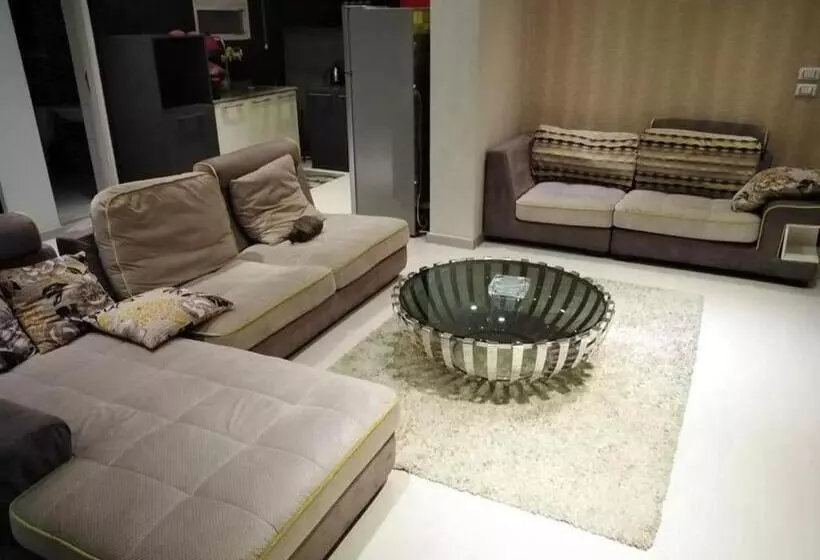 هاستل Cozy Apartmen With Garden In Sheikh Zayed