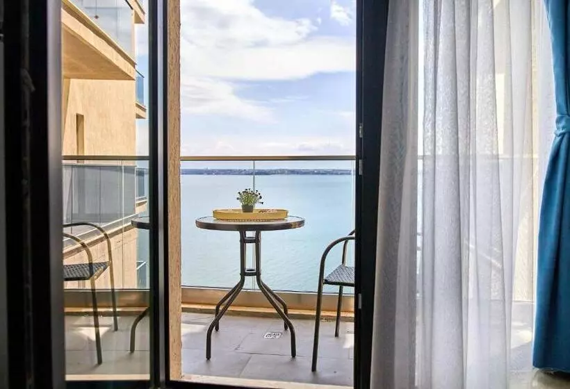 Apartamente Exterior