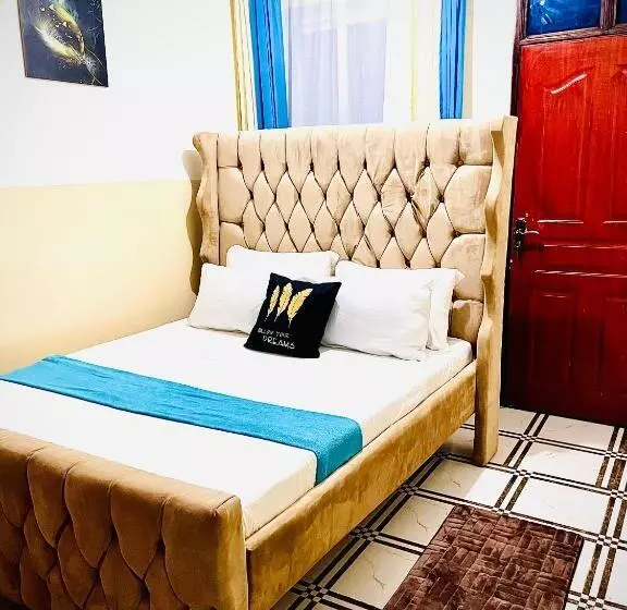 تختخواب و صبحانه Santos Bamburi Bnb