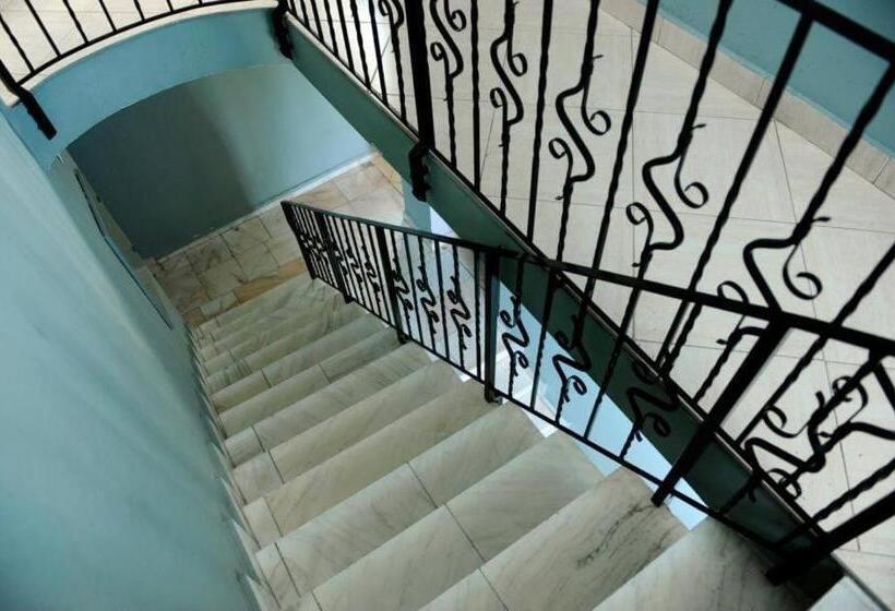 Отель Calla Inn