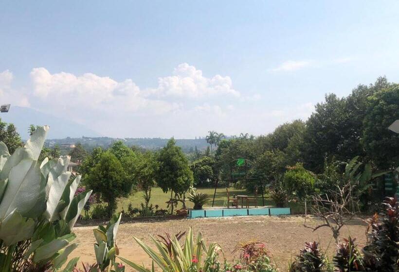 בית מלון כפרי Gardena Resort