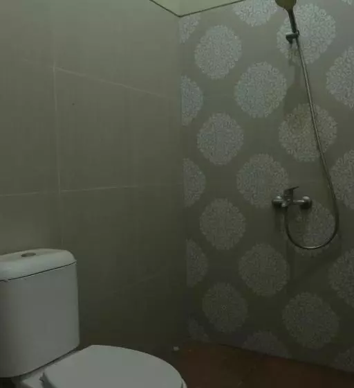 ホテル Oyo 93203 Kost Eksklusif Syariah